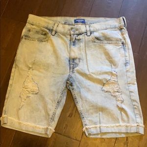 Arizona whitewashed shorts